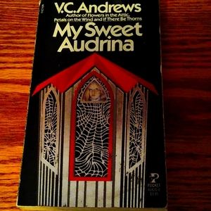 VC Andrews Keyhole Cover Book